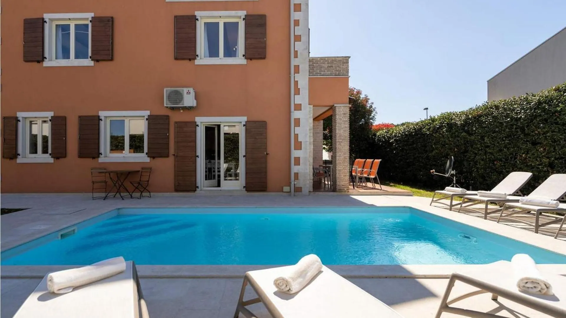 Villa Leon Funtana 0*,  Croatia